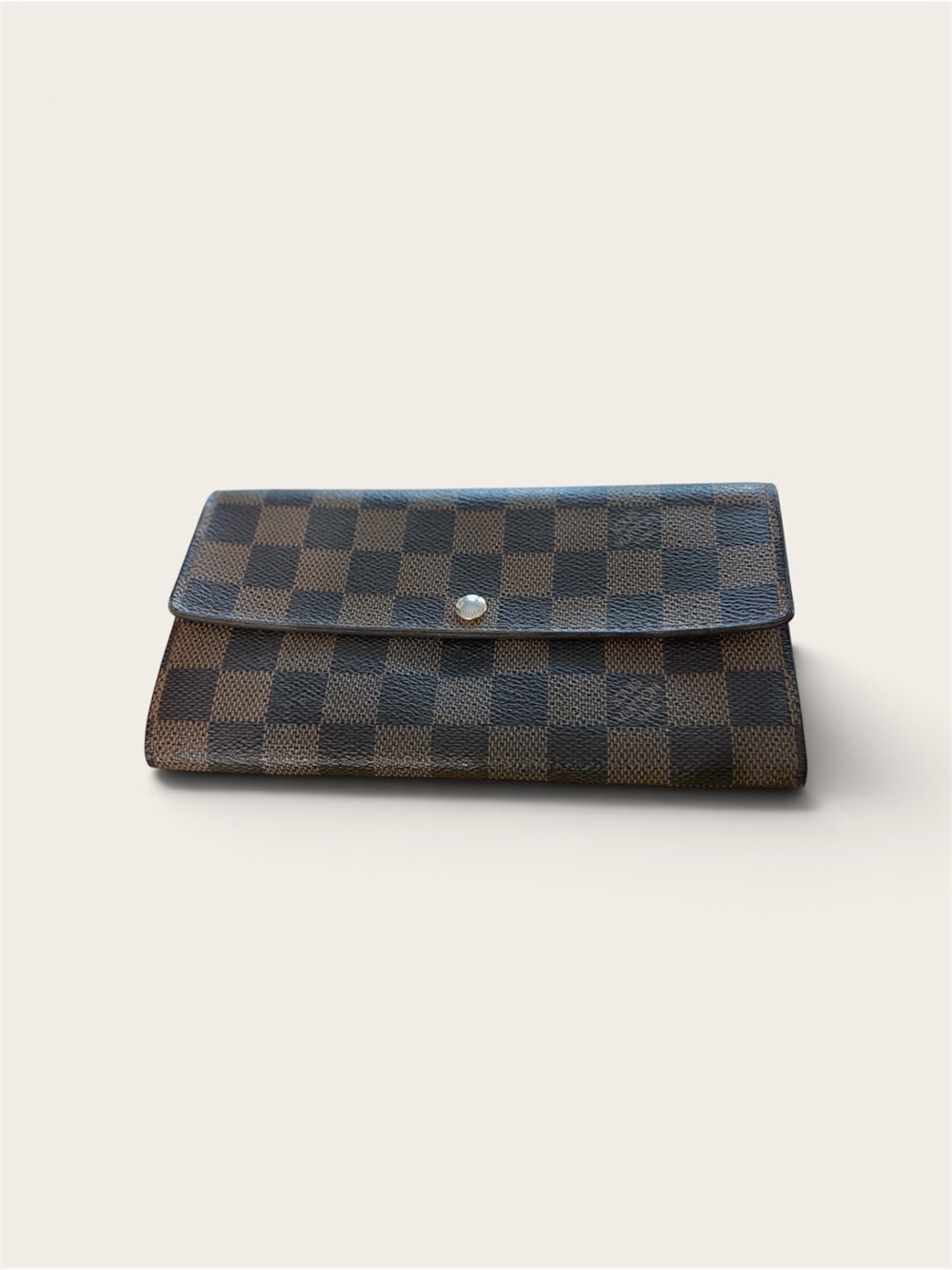 Authentic Louis Vuitton Ebene Sarah Wallet